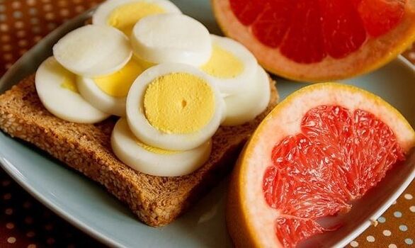 체중 감량을 위한 계란과 자몽